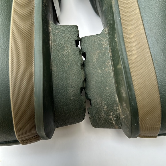 Hunter Olive Green Neoprene Gardener Clogs - Picture 8 of 13
